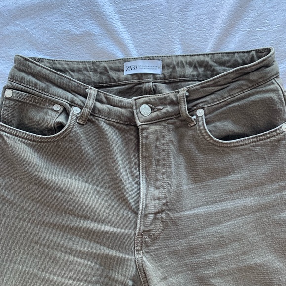 Jeans - Picture 2 of 4